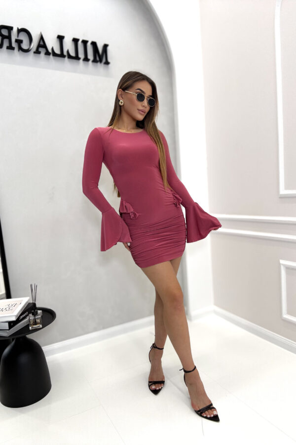 Sukienka MIRELLE mini z falbanką / brudny róż